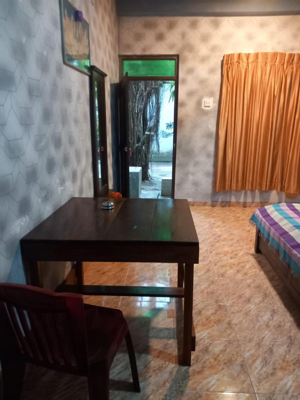 Suninn Hostel And Surf School Weligama Exterior photo